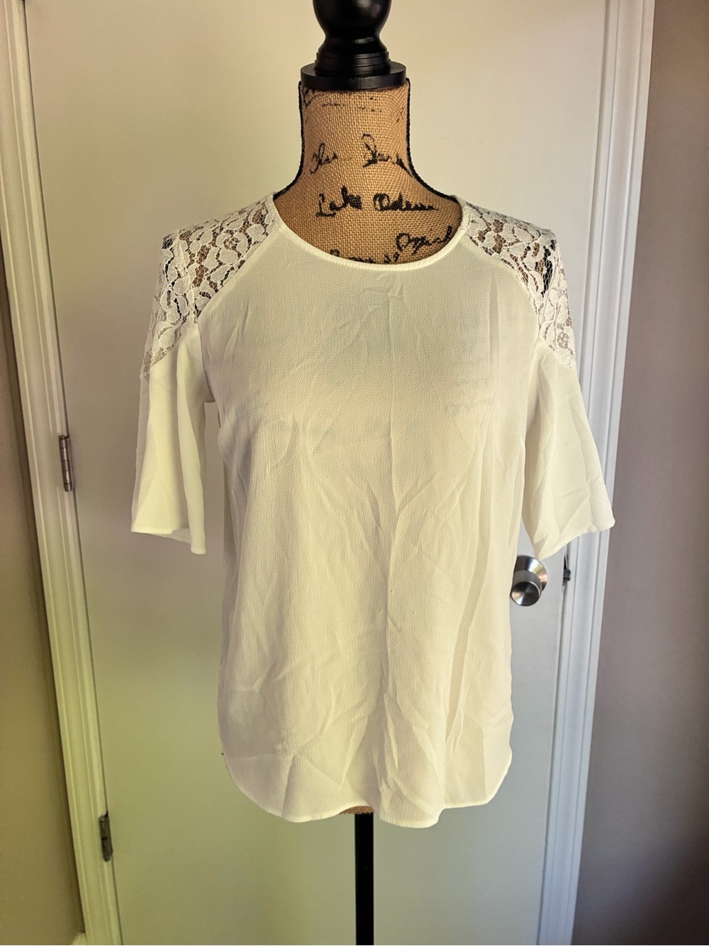 Atmosphere Cream Lace-Shoulder Short Sleeve Blouse